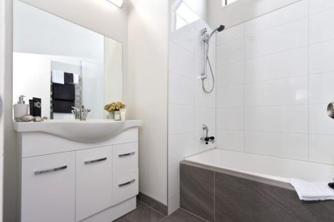 Photo of property in 4 Jandell Crescent, Bucklands Beach, Auckland, 2014