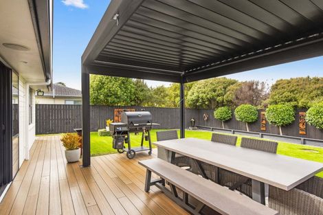 Photo of property in 47 San Priamo Place, Paraparaumu Beach, Paraparaumu, 5032