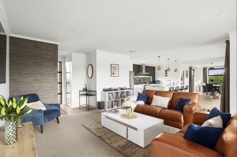 Photo of property in 42 Alan Livingston Drive, Cambridge, 3434