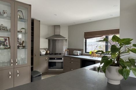 Photo of property in 39 Meadowcroft Grove, Johnsonville, Wellington, 6037