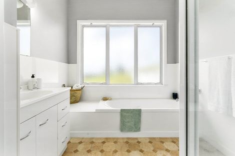 Photo of property in 28 Sandford Road, Ruakaka, Whangarei, 0171