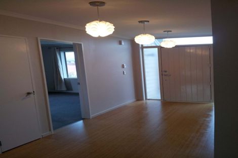 Photo of property in 11 Foresters Crescent, Parklands, Christchurch, 8083