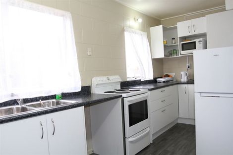 Photo of property in 1/41 Koromiko Street, New Lynn, Auckland, 0600