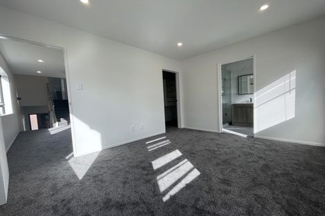 Photo of property in 13a Tenbless Court, Unsworth Heights, Auckland, 0632