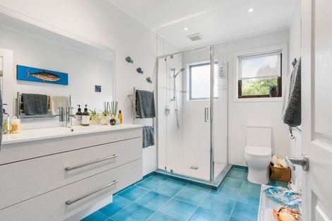 Photo of property in 130 Moana Anu Anu Avenue, Whangamata, 3620