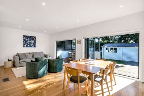 Photo of property in 7 Humariri Street, Point Chevalier, Auckland, 1022