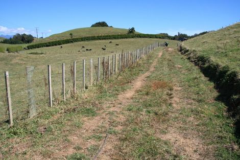 Photo of property in 196 Tarata Road, Inglewood, 4387