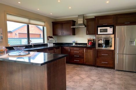 Photo of property in 12 Essex Street, Winton, 9720