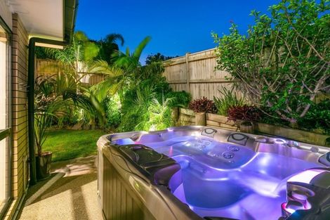 Photo of property in 57 Laurel Oak Drive, Schnapper Rock, Auckland, 0632