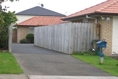 Photo of property in 5 Clavoy Place, East Tamaki, Auckland, 2016