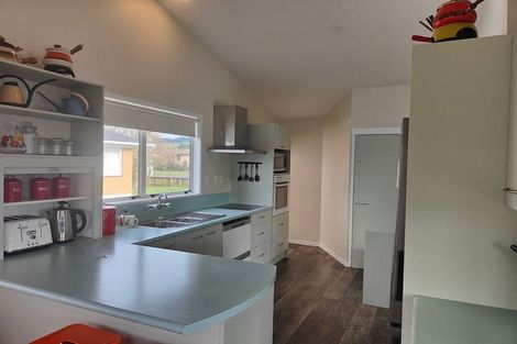 Photo of property in 440 Pukehangi Road, Pomare, Rotorua, 3015