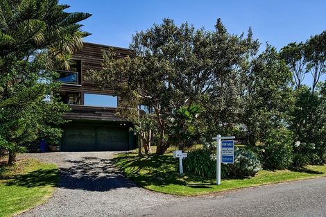 Photo of property in 18 Jeep Road, Raumati South, Paraparaumu, 5032