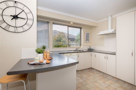 Photo of property in 4 Willscarlet Lane, Hamilton East, Hamilton, 3216