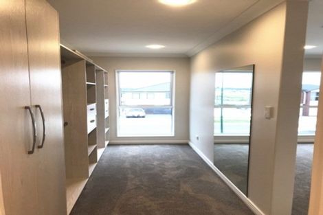 Photo of property in 32 Hikuawa Road, Flat Bush, Auckland, 2019