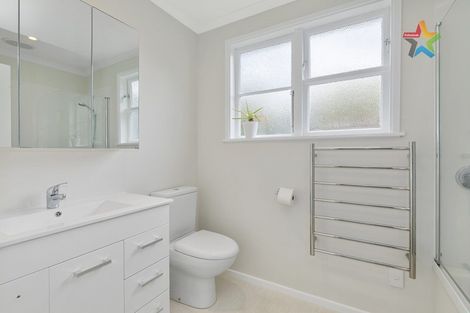 Photo of property in 27 Chapman Crescent, Naenae, Lower Hutt, 5011