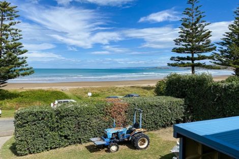 Photo of property in 15 Makorori Beach Road, Makorori, Gisborne, 4073