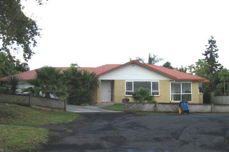 Photo of property in 2/58 Triangle Road, Massey, Auckland, 0614