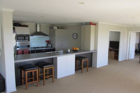 Photo of property in 1 Greenstone Place, Aotea, Porirua, 5024