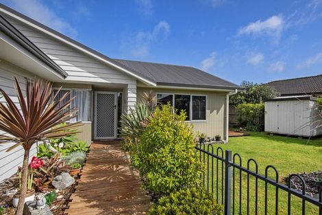 Photo of property in 4 Sea Dune Place, Ruakaka, 0116