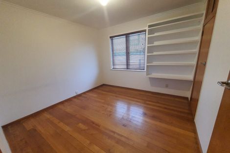 Photo of property in 12 Cron Avenue, Te Atatu South, Auckland, 0610