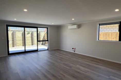 Photo of property in 17 Waruhia Crescent, Rototuna North, 3281