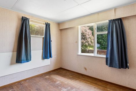 Photo of property in 28 Whakawhiti Street, Marfell, New Plymouth, 4310