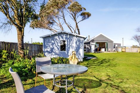 Photo of property in 14 Barclay Road, Okaiawa, Hawera, 4671