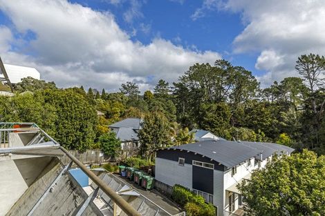 Photo of property in 8e/20 Ian Marwick Place, Birkenhead, Auckland, 0626