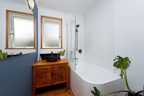 Photo of property in 60 Helena Street, Massey, Auckland, 0614