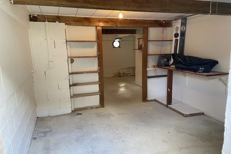 Photo of property in 2/5 Finn Place, Totara Vale, Auckland, 0629