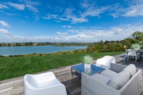 Photo of property in 31 James Paige Lane, Riverhead, 0793