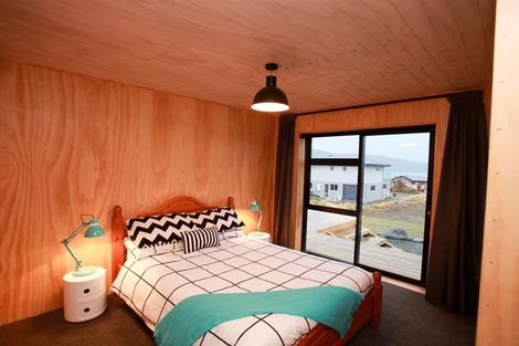 Photo of property in 7 Rankin Rise, Lake Tekapo, 7999