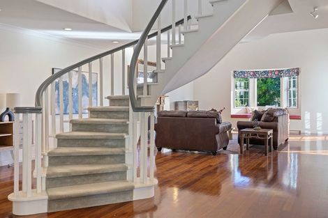 Photo of property in 105 Winara Avenue, Waikanae, 5036