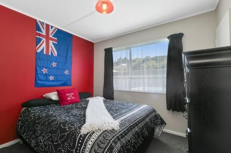 Photo of property in 319a Wellington Road, Wainuiomata, Lower Hutt, 5014