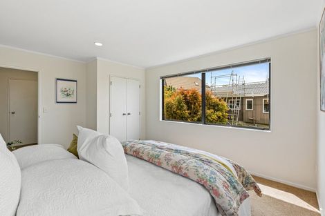 Photo of property in 2/10 Kells Place, Botany Downs, Auckland, 2010