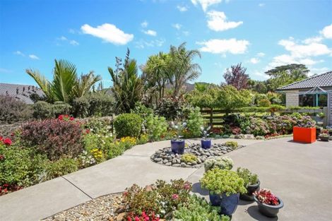 Photo of property in 32 Searle Drive, Patumahoe, Pukekohe, 2679