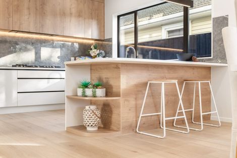 Photo of property in 71a Matipo Road, Te Atatu Peninsula, Auckland, 0610