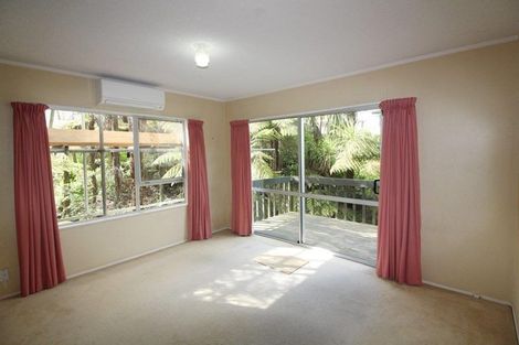 Photo of property in 3/42 Manuka Road, Glenfield, Auckland, 0629