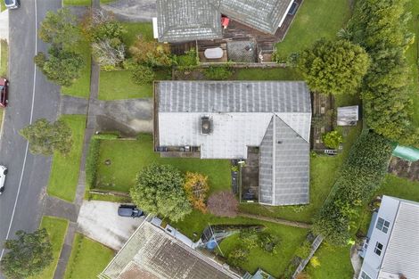 Photo of property in 25 Chatsworth Crescent, Pakuranga Heights, Auckland, 2010