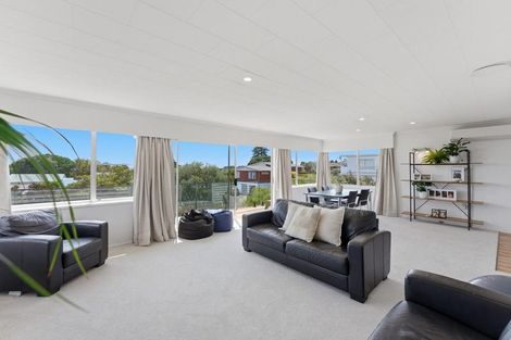 Photo of property in 426 Devon Street West, Lynmouth, New Plymouth, 4310