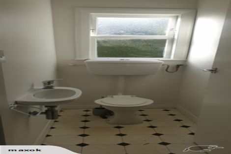 Photo of property in 5 Harland Street, Brooklyn, Wellington, 6021