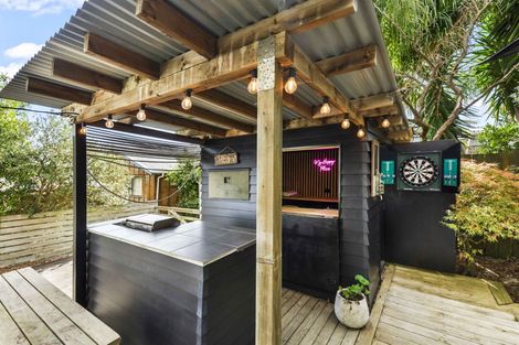 Photo of property in 1297b Whangaparaoa Road, Army Bay, Whangaparaoa, 0930