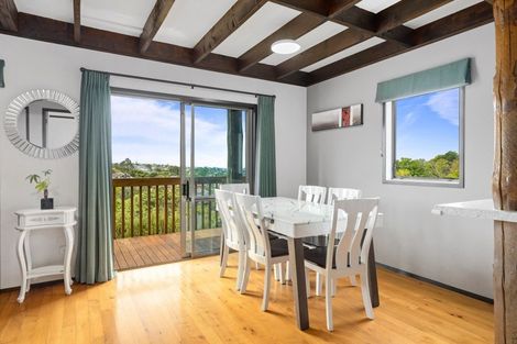 Photo of property in 5 Malters Place, Browns Bay, Auckland, 0630