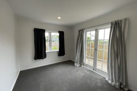 Photo of property in 57 Lynwood Road, New Lynn, Auckland, 0600