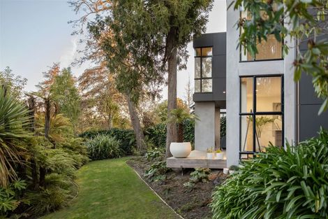 Photo of property in 100 Glandovey Road, Fendalton, Christchurch, 8052