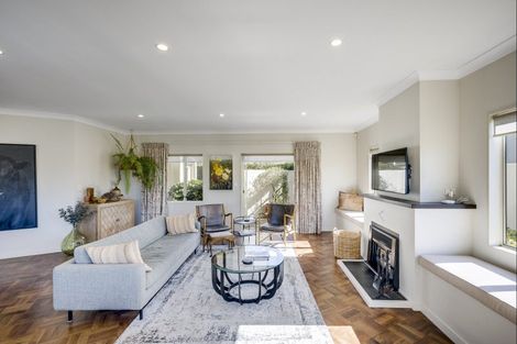 Photo of property in 3 Hikanui Place, Havelock North, 4130