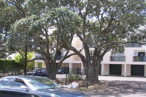 Photo of property in 9/21 Clifton Road, Hauraki, Auckland, 0622