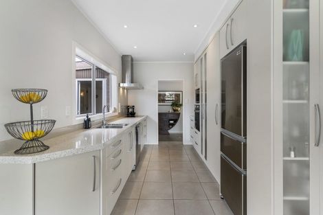 Photo of property in 9 Culver Terrace, Howick, Auckland, 2014