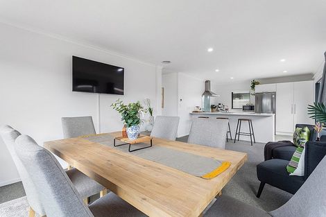 Photo of property in 1 Karearea Drive, Coastlands, Whakatane, 3120