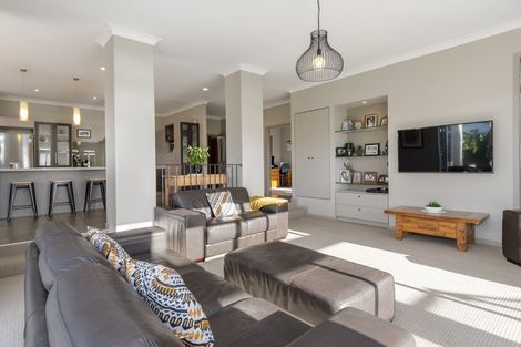 Photo of property in 124 Hamurana Road, Omokoroa, 3114